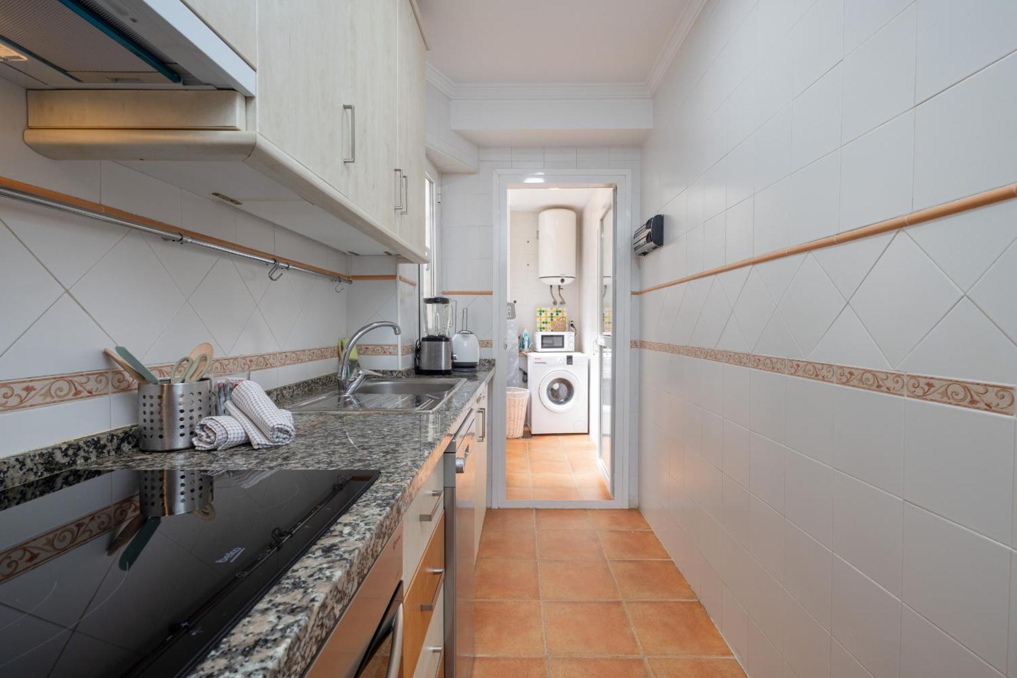 C21 Trendy 2 Bdr & Parking Downtown Apartment Malaga Luaran gambar