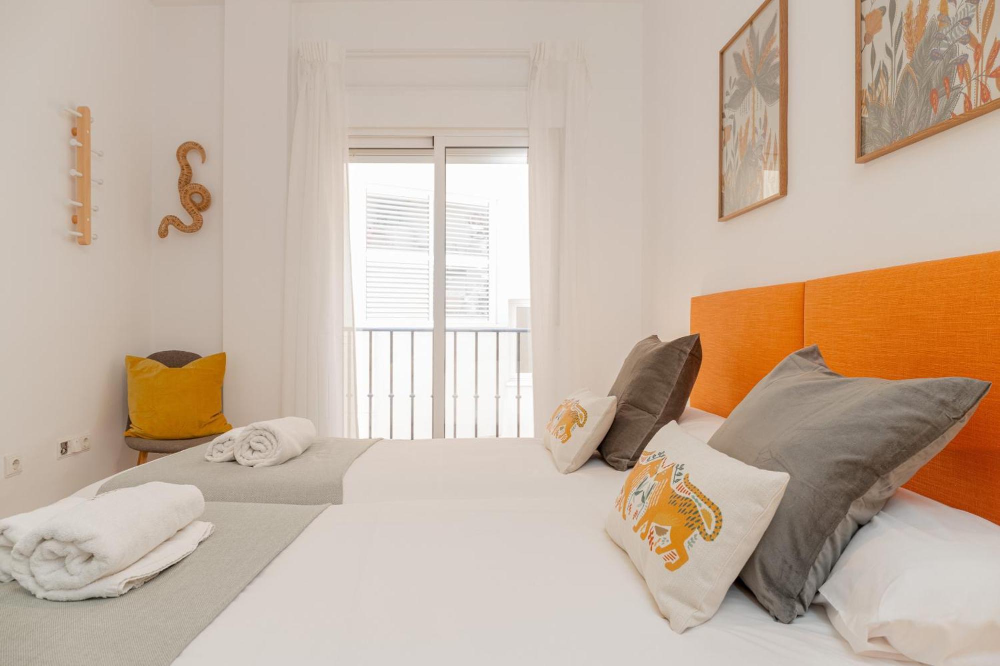 C21 Trendy 2 Bdr & Parking Downtown Apartment Malaga Luaran gambar